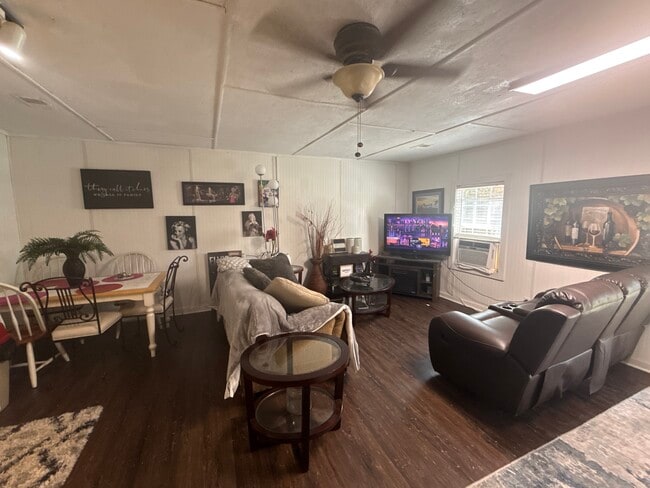 Photo - 313 Sage Tree Ct