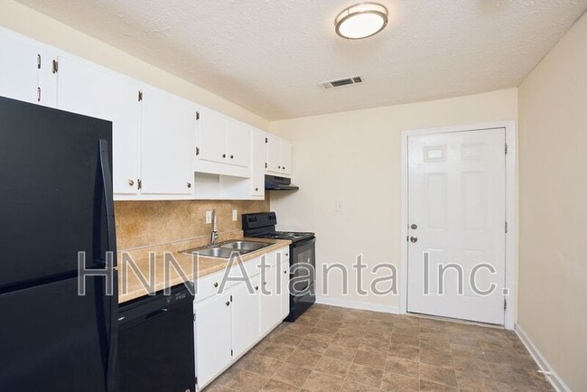 Photo - 4370 Springwood Terrace