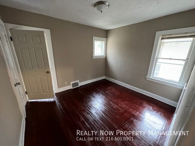 Photo - 3346 Desota Ave Unidad 3346Desota-2