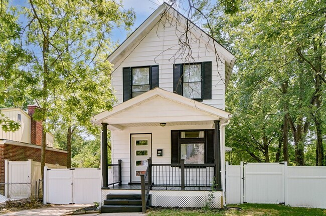 Photo - 3825 Zinsle Ave