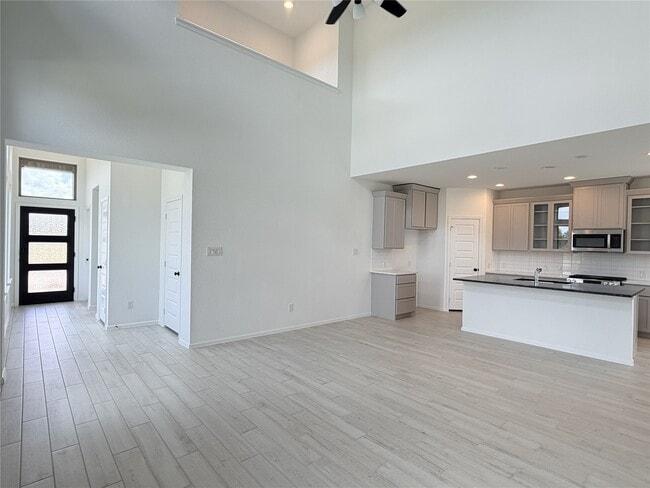 Photo - 10702 Ursa St
