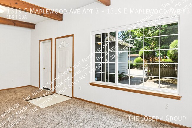 Photo - 1319 E Maplewood Ave Unit 1319 E Maplewood Ave #3 Bellingham