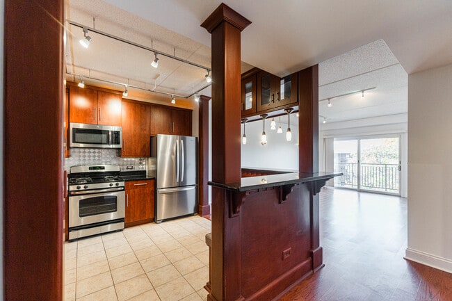 Photo - 125 Lakeview Dr Unit 506