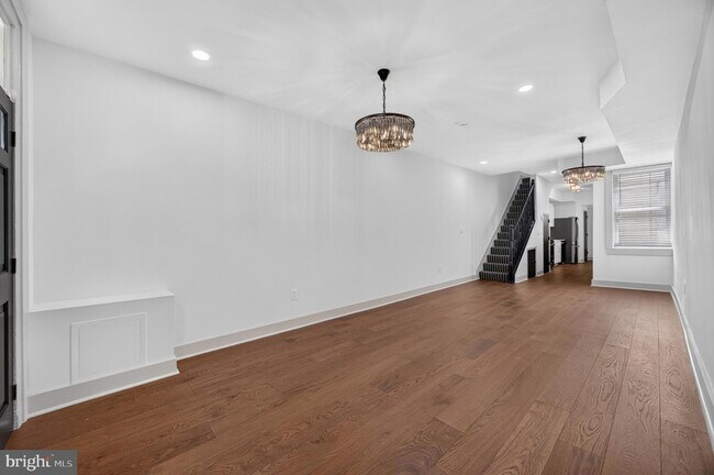 3031 Elliott St