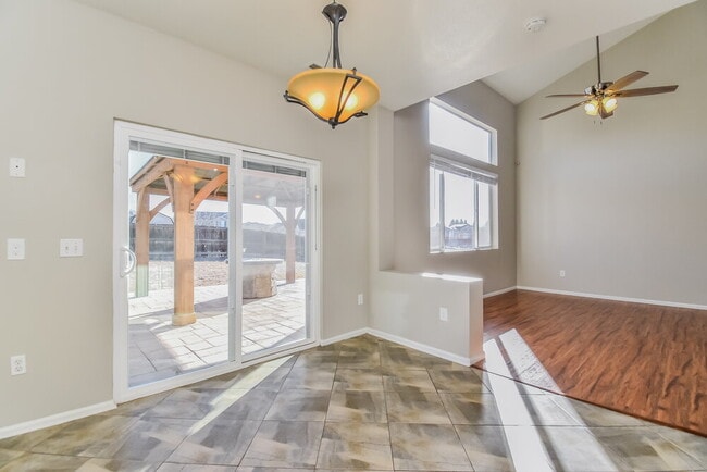 Photo - 5292 Mountain Air Cir