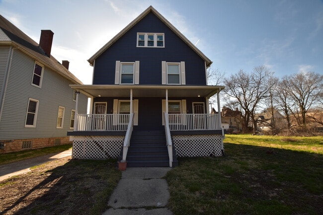Building Photo - 355 Union St Rental