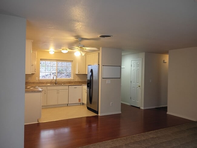 Photo - MM2240-1 Unidad C