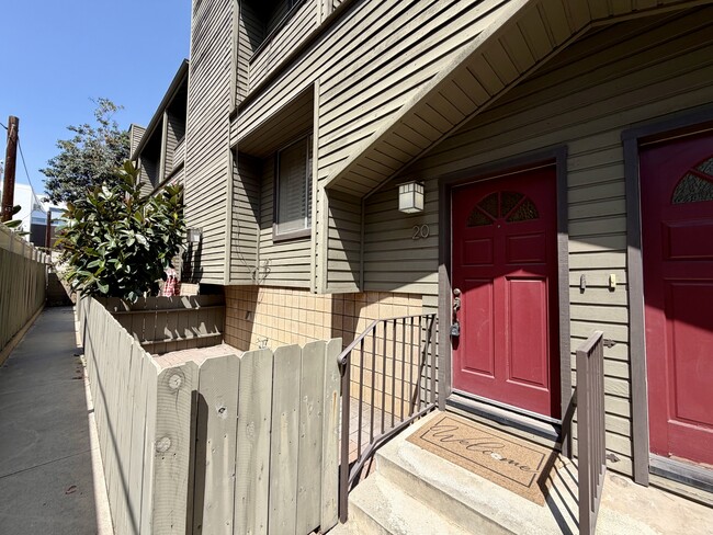 Photo - 283 S Hudson Ave