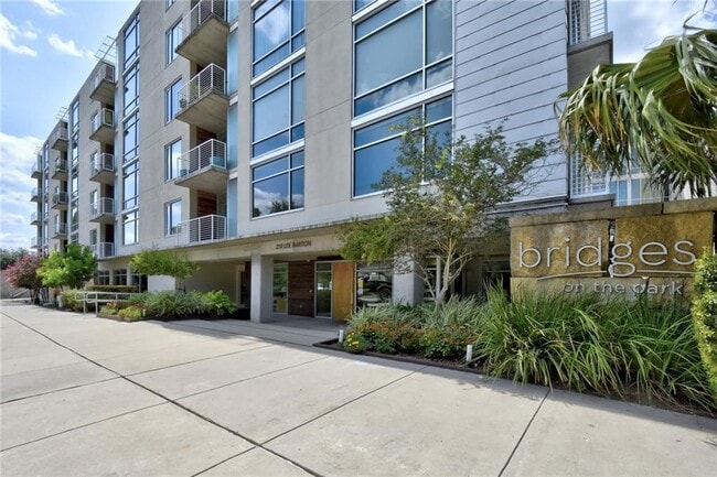 Building Photo - 210 Lee Barton Dr Unit 207 Rental