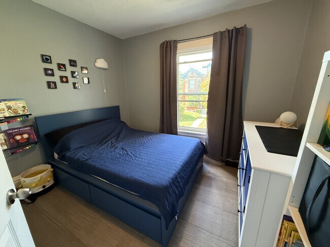 Photo - 129 Emerald St S Unit 2