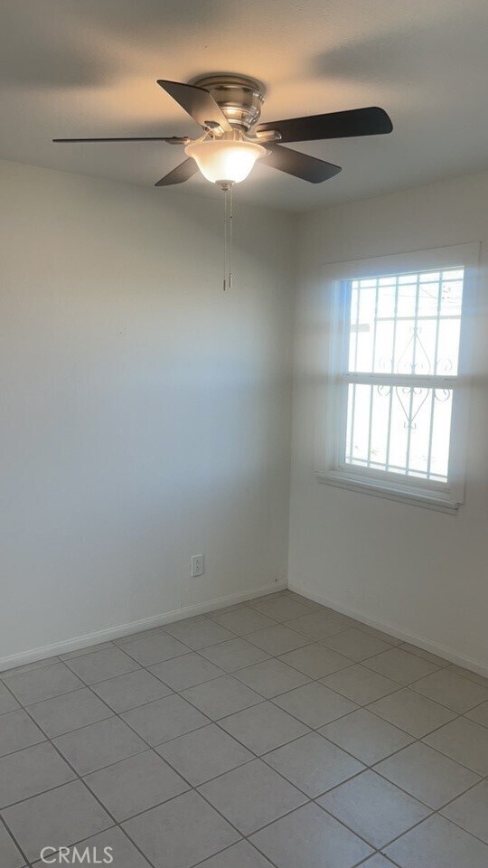 Photo - 15313 Center St