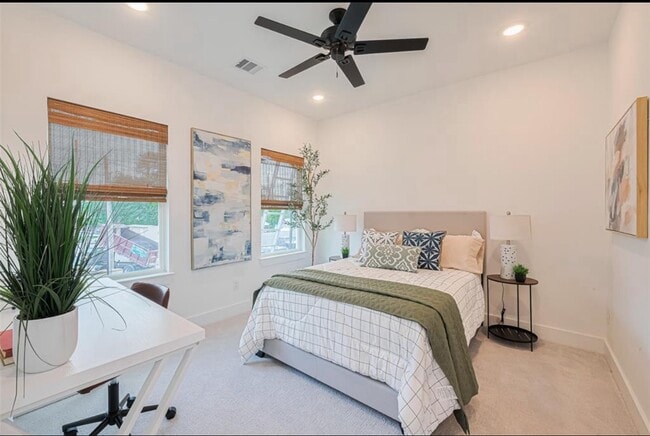 Building Photo - 2704 Bostic St