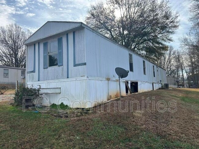 Photo - 1754 Zion Rd