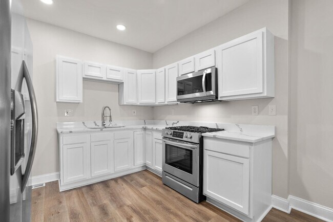 Photo - 2429 Ashland Ave