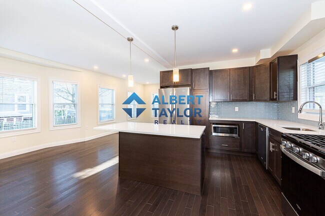 Photo - 5 Malvern Ter Casa
