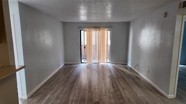 Photo - 8110 Skillman St