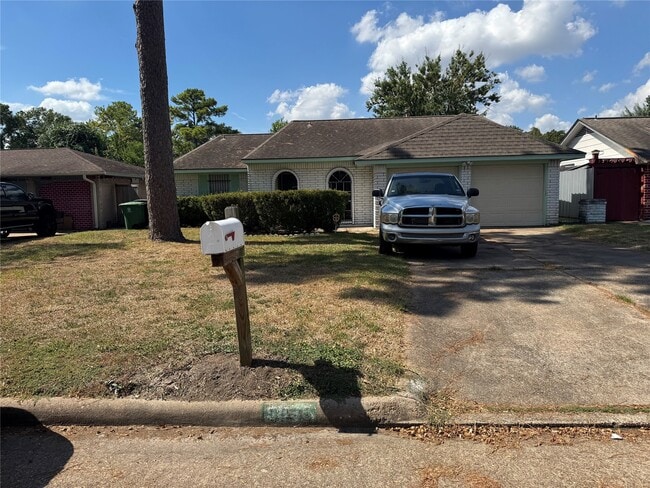 Photo - 9835 Eblen Dr