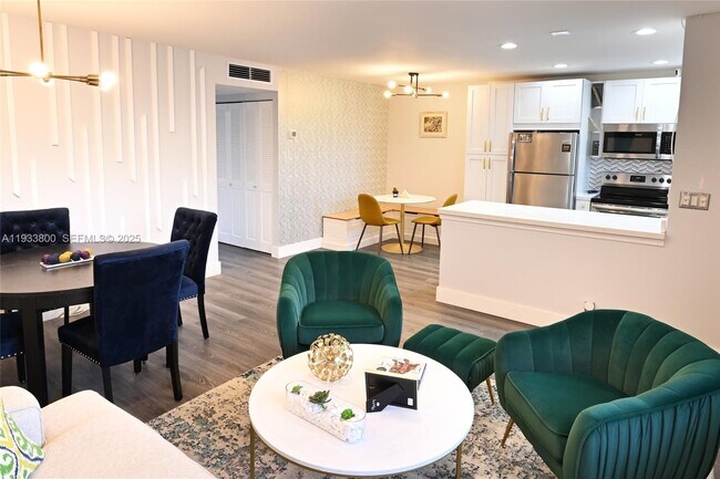 Building Photo - 2860 NE 14th Street Causeway Unit 206D