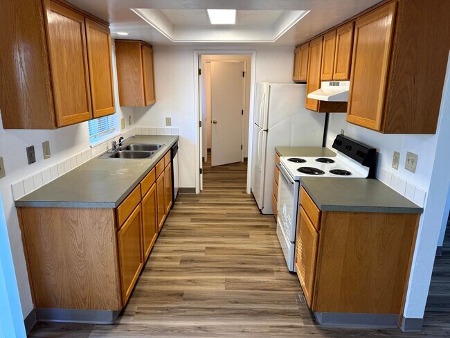 Photo - 2 Bedroom Duplex in Southwest Eugene Unit 1720 W 22nd Ave