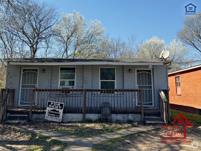 Building Photo - 517 N Hawthorne St Rental