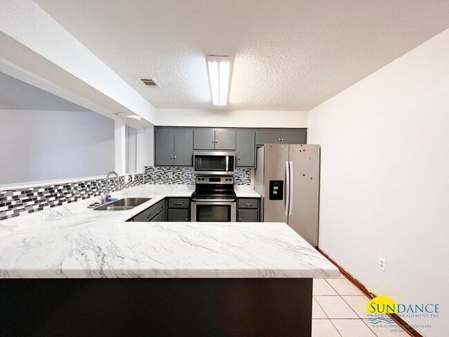Photo - Beautiful 3 bedroom home in South Crestview!