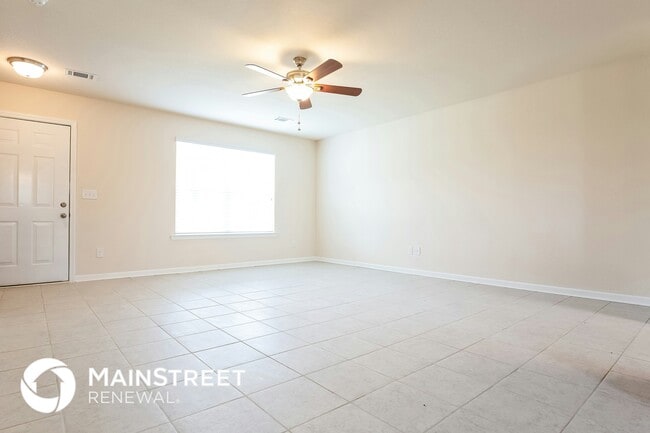 Photo - 2515 Queen Bee Dr