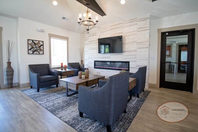 Clubhouse Lounge