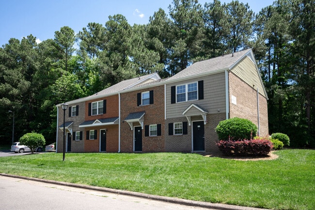 Vetra Forest Hills - Lexington Street