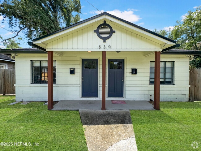 Building Photo - 839 Acosta St Rental