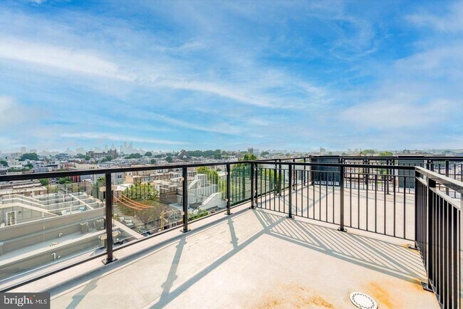 Photo - 2636 E York St Unit 304