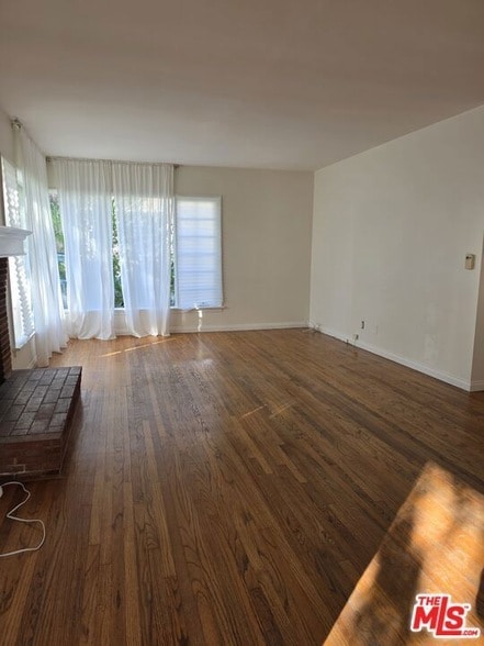 Photo - 10842 Oregon Ave