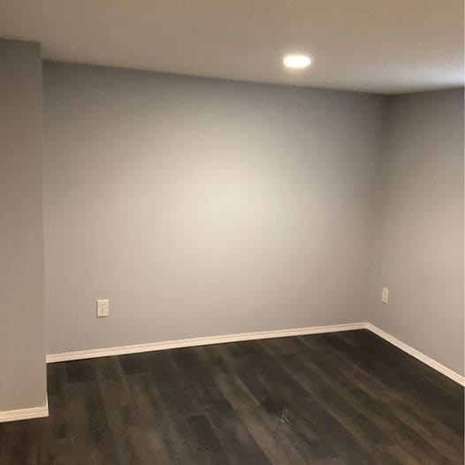 Photo - 1177 Connaught Dr