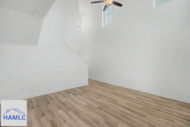 Photo - 881 Grayson Ave