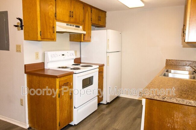 Photo - Chateau Royale Apartments