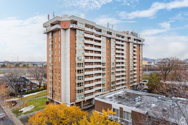 Photo - Le Sans Soucy