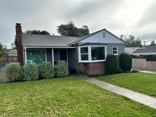 Building Photo - 430 Grand Ave Unit 430 Grand Ave.