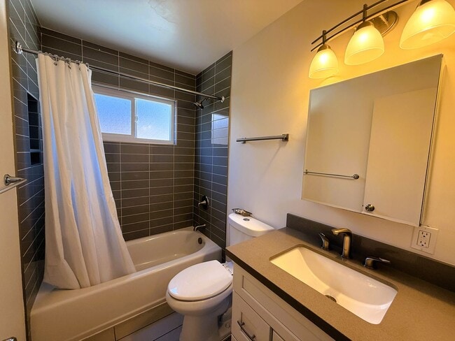 Photo - 3420-3426 Carlson Blvd Unit 3420
