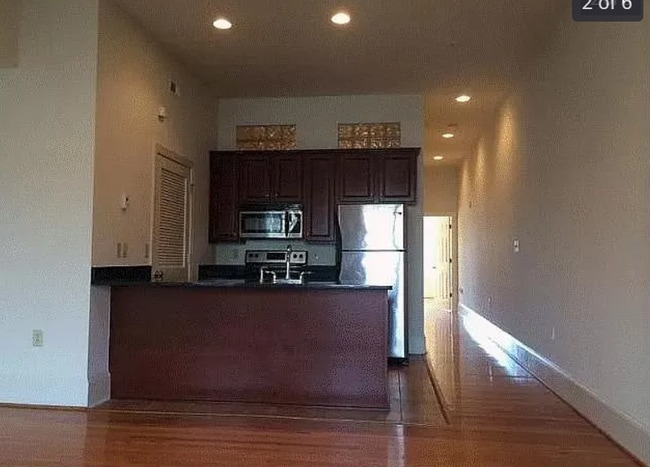 Photo - 9 S Brunswick St