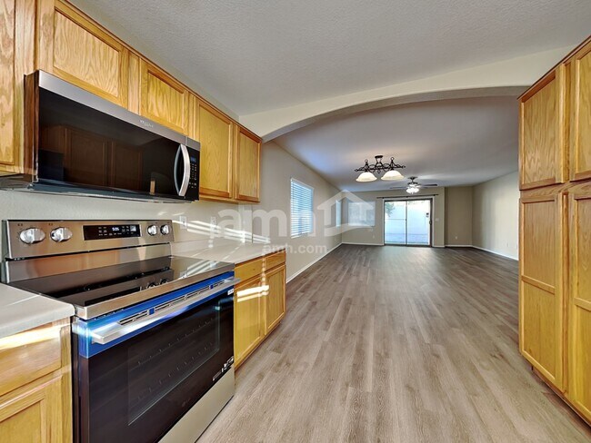 Photo - 2605 S Devonna Ln