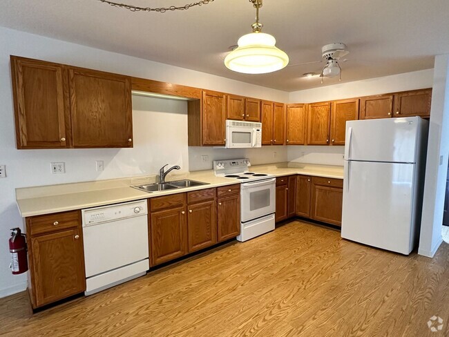 Building Photo - 2 bedroom / 2.5 bathroom *UNFURNISHED* con... Rental