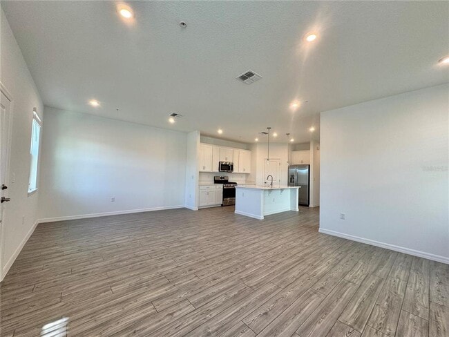 Photo - 313 Platform Ln