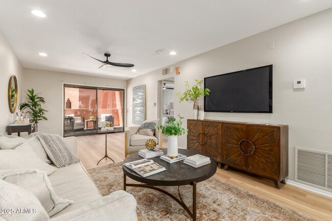 Building Photo - 12222 N Paradise Village Pkwy W Unit 237