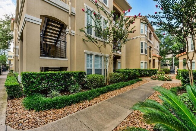 3231 Allen Pkwy Unidad 6307