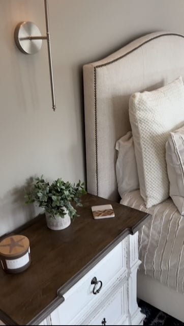 Photo - 880 W Wakefield Blvd