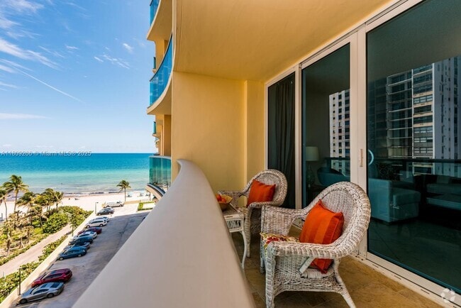 Building Photo - 2501 S Ocean Dr Unit 801 (Available August 1) Rental