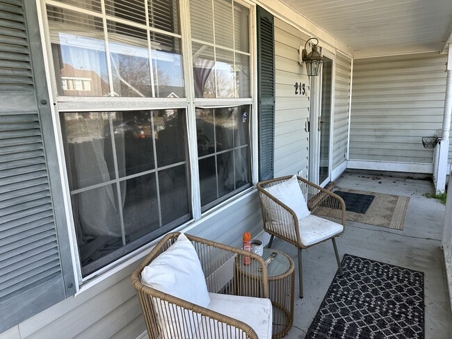 Photo - 213 Mahogany Dr