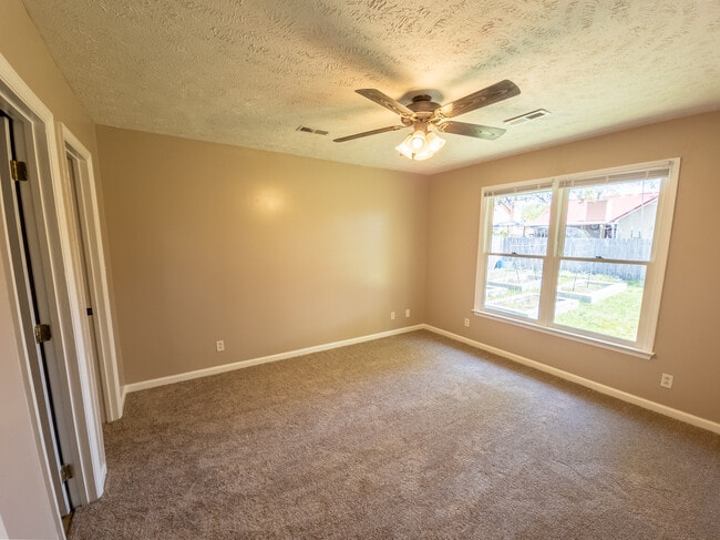 Photo - 2935 Chillingworth Dr