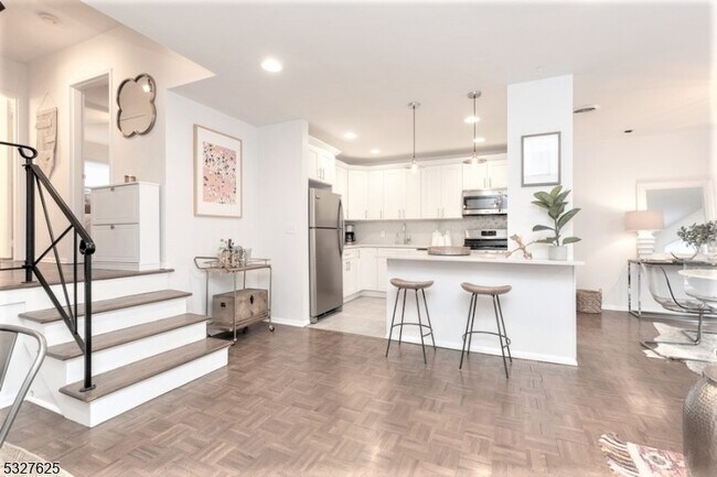 Photo - 27 Mountain Ave Unit 1