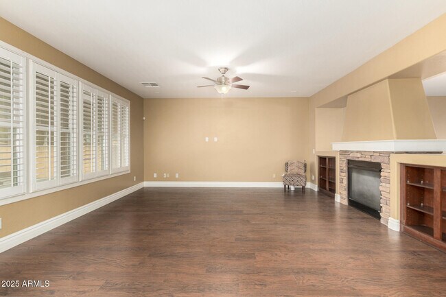 Photo - 6820 S 42nd Ln