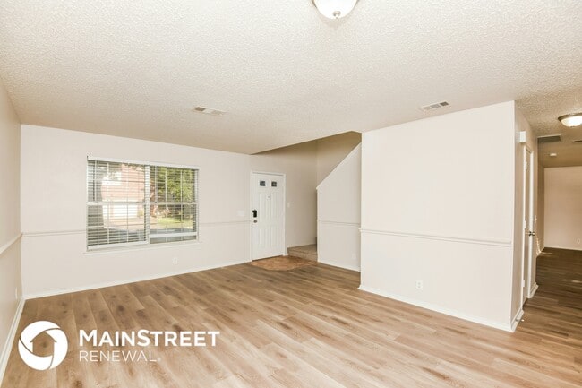 Photo - 1220 Cheyenne Ct